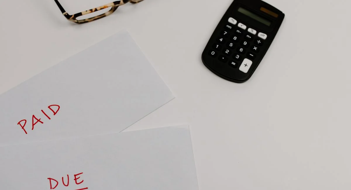 La cotisation foncière des entreprises en LMNP : règles, calculs et leviers d’exonération en 2026